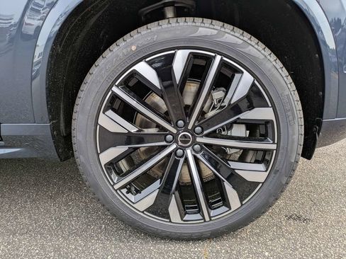 Used 2026 Volvo XC90 T8 Ultra w/ Protection Package Premier AWD/4WD image 11