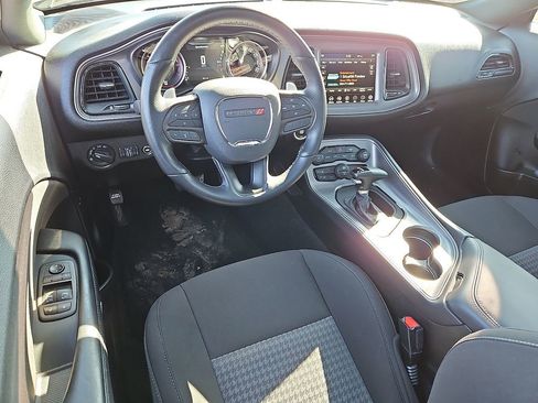 Used 2023 Dodge Challenger R/T image 9