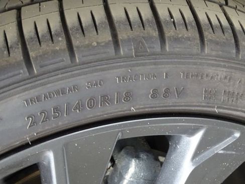 Used 2025 Toyota Corolla SE image 37