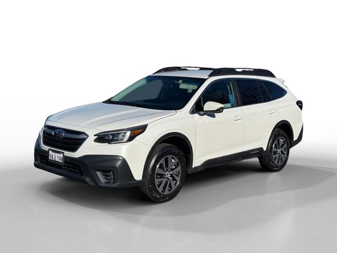 Used 2022 Subaru Outback Premium image 1