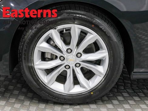 Used 2023 Chevrolet Malibu LT image 32