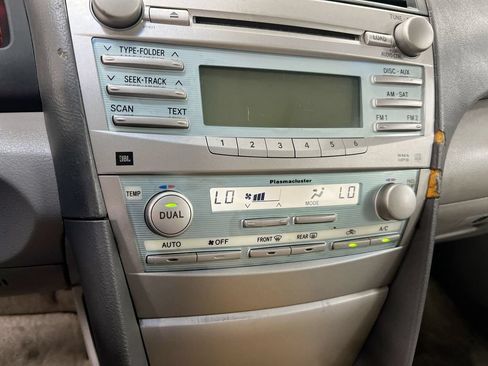 Used 2007 Toyota Camry LE FWD image 15