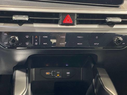 New 2026 Kia Sorento LX FWD image 28