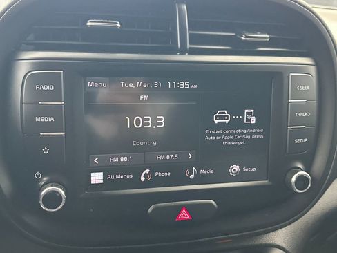 Used 2024 Kia Soul LX w/ Option Group 015 image 17