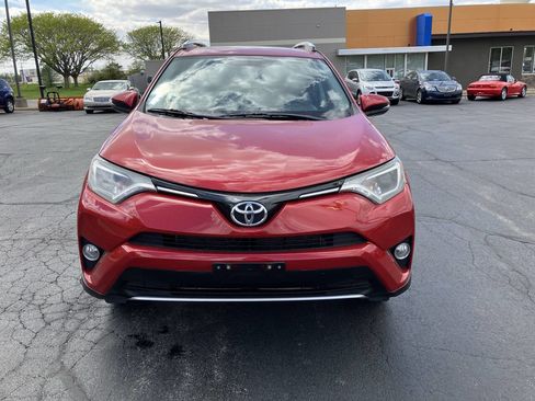 Used 2016 Toyota RAV4 XLE AWD/4WD image 8