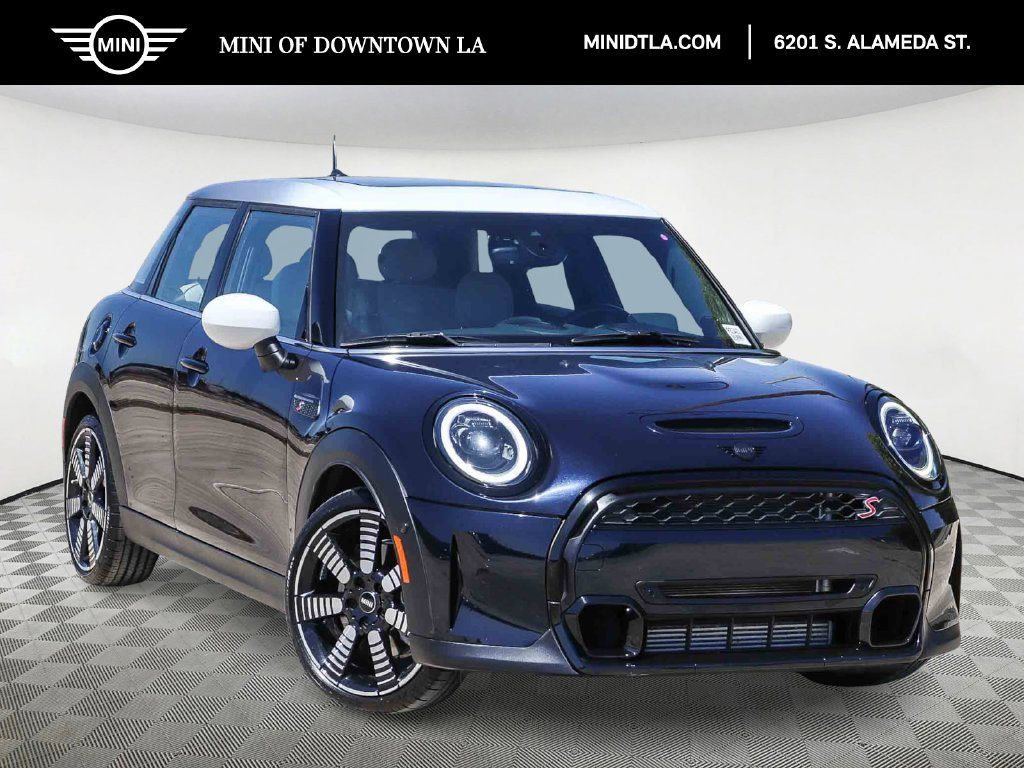 Used 2024 MINI Cooper S FWD image 1
