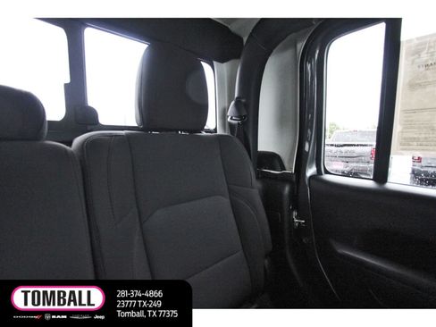 Used 2023 Jeep Gladiator Sport AWD/4WD image 12