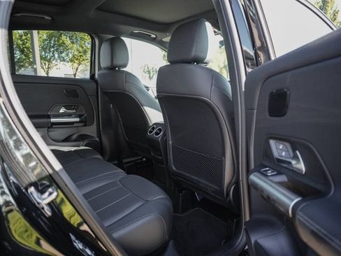 Certified 2025 Mercedes-Benz GLA 250 4MATIC image 32