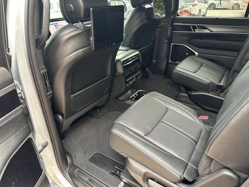 New 2026 Jeep Grand Wagoneer L Limited AWD/4WD image 32