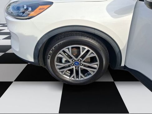 Used 2022 Ford Escape SEL FWD image 14