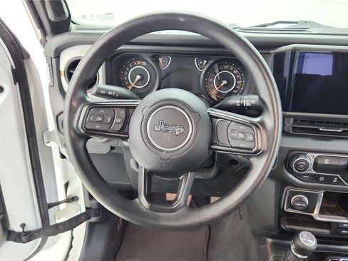 Used 2024 Jeep Gladiator Sport image 28