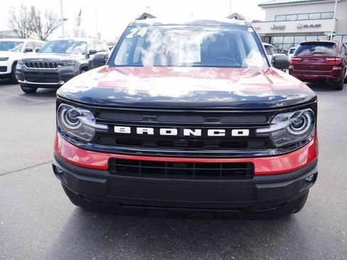 Used 2024 Ford Bronco Sport Outer Banks w/ Tech Package AWD/4WD image 3