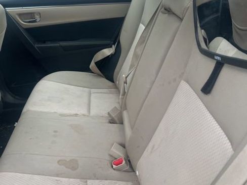 Used 2015 Toyota Corolla LE image 12