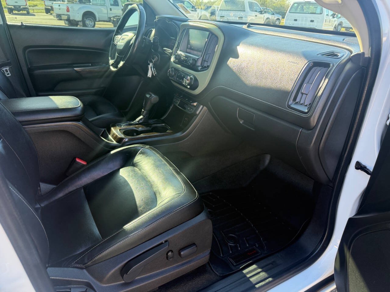 Used 2015 GMC Canyon SLT AWD/4WD image 38