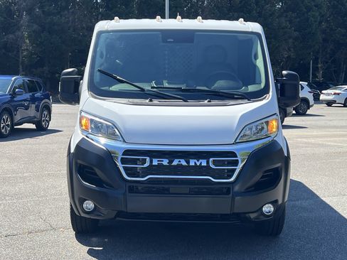 Used 2025 RAM ProMaster 2500 w/ U-Haul Equipment Group FWD image 30