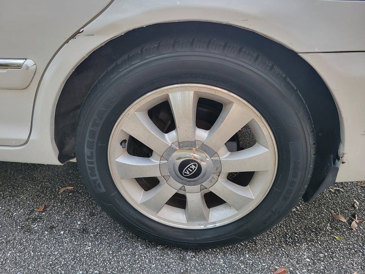 Used 2004 Kia Optima FWD image 20