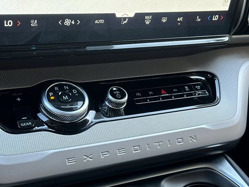 New 2027 Ford Expedition Active RWD image 22