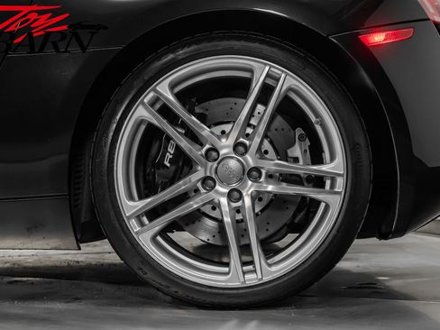 Used 2008 Audi R8 V8 image 21