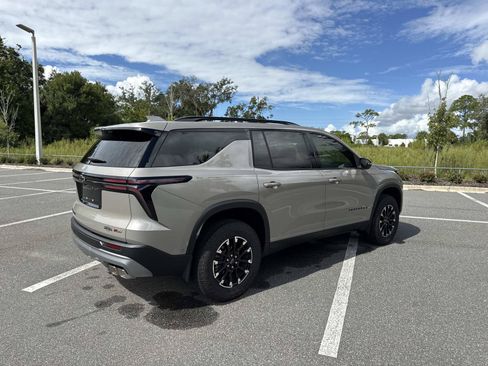 Used 2026 Chevrolet Traverse Z71 w/ Enhanced Driving Package AWD/4WD image 3