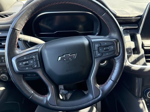 Used 2022 Chevrolet Suburban RST w/ Luxury Package image 17