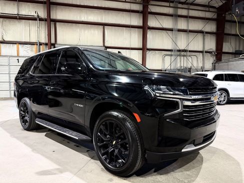 Used 2022 Chevrolet Tahoe LT w/ Luxury Package RWD image 1