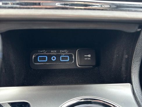 Used 2021 Jeep Grand Cherokee Limited AWD/4WD image 19