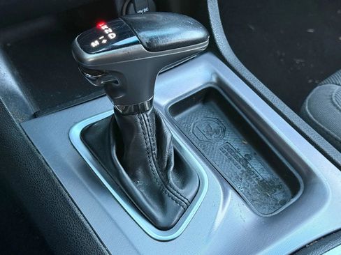 Used 2019 Dodge Charger SXT w/ Cold Weather Package image 27