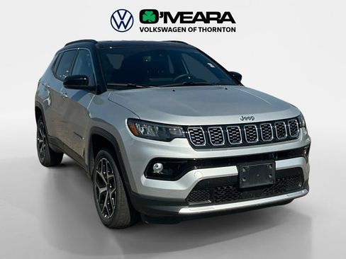 Used 2025 Jeep Compass Limited AWD/4WD image 7