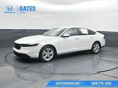 Used 2025 Honda Accord LX image 7