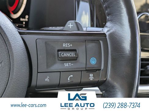 Used 2022 Nissan Pathfinder Platinum w/ Cargo Package image 24