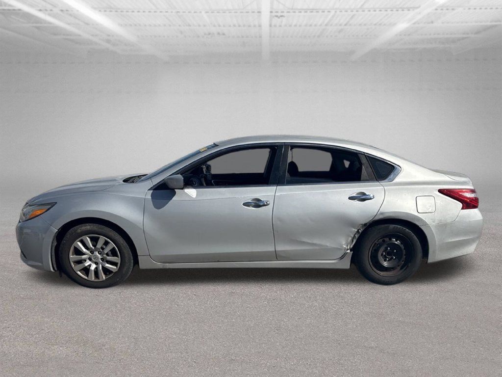 Used 2016 Nissan Altima 2.5 S w/ Power Driver Seat Package FWD image 4