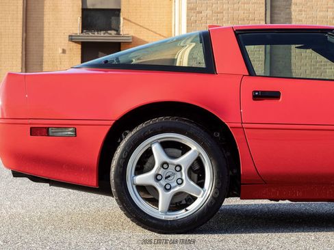Used 1995 Chevrolet Corvette ZR1 RWD image 10