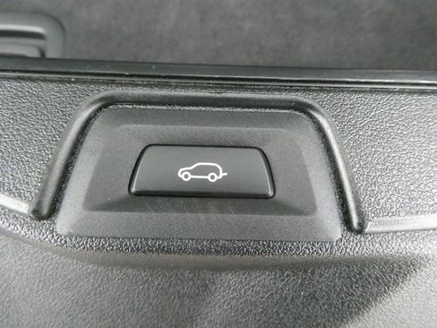 Used 2026 BMW X5 M60i image 26