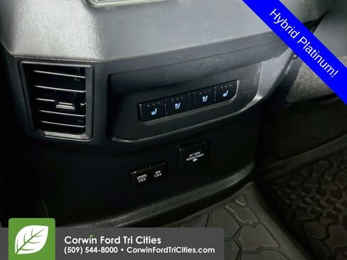 Used 2023 Toyota Tundra Platinum AWD/4WD image 30
