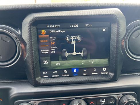 Used 2021 Jeep Wrangler Unlimited Sport image 27