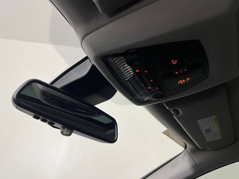 Used 2015 BMW 740Li image 15