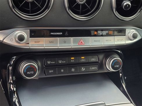 Used 2023 Kia Stinger GT2 image 24