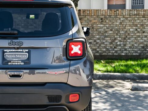 Used 2021 Jeep Renegade Trailhawk image 61