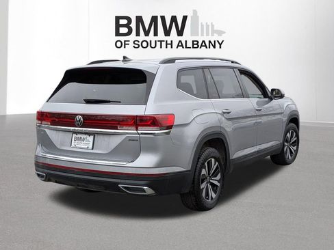 Used 2024 Volkswagen Atlas SE AWD/4WD image 5