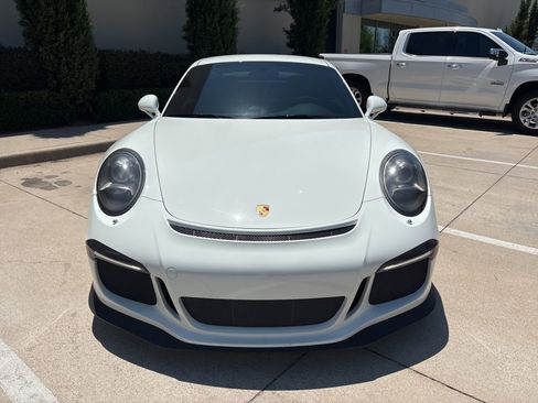Used 2015 Porsche 911 GT3 RWD image 2