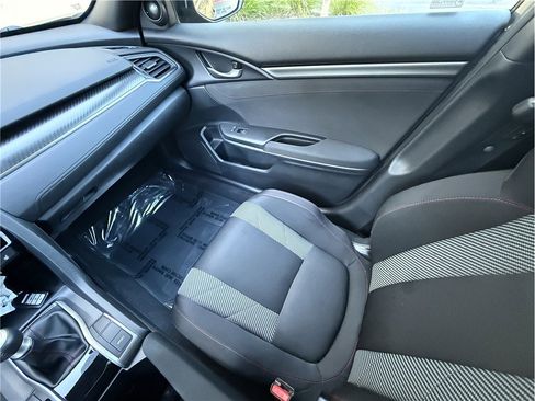 Used 2018 Honda Civic Si image 12