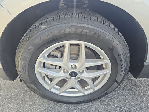 Used 2023 Ford Edge SEL image 28