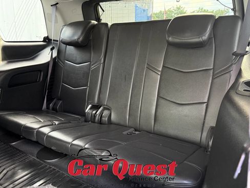 Used 2017 Cadillac Escalade Luxury RWD image 14