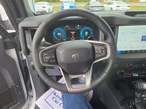 New 2025 Ford Bronco Outer Banks w/ Sasquatch Package AWD/4WD image 10