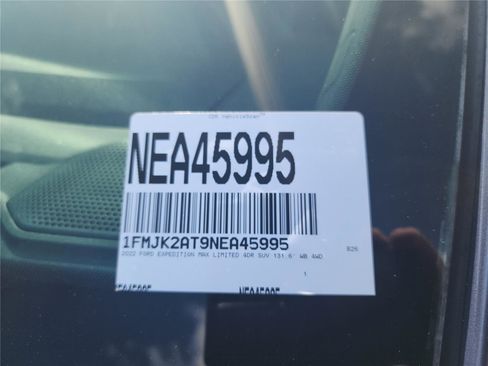 Used 2022 Ford Expedition Max Limited image 10