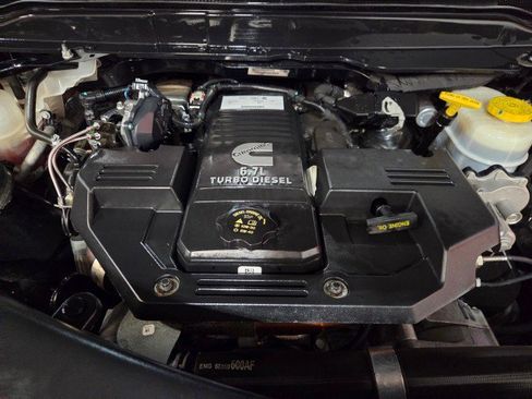 Used 2022 RAM 3500 Laramie image 96