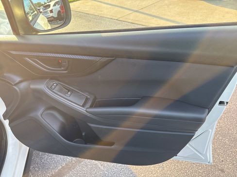 Used 2022 Subaru Crosstrek 2.0i image 14