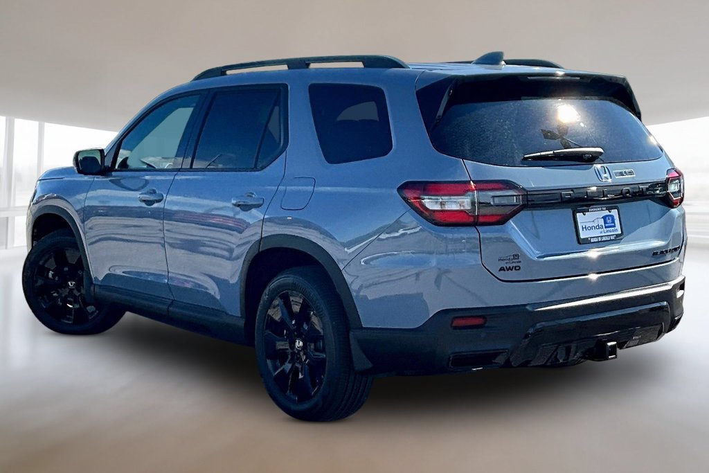 New 2026 Honda Pilot Black Edition image 3