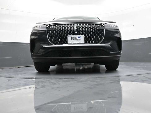 Used 2026 Lincoln Aviator AWD image 31