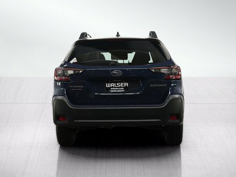 Used 2023 Subaru Outback Premium AWD/4WD image 4